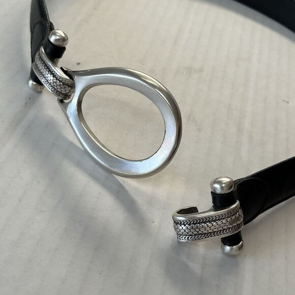Womens Belt Size M/L Black Leather Silver Tone Hook & Oval Loop 90s Y2K main image 5